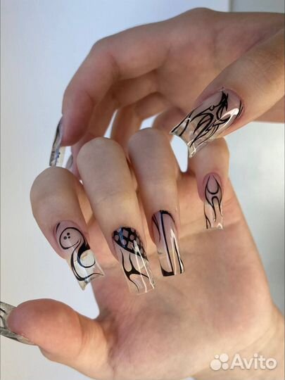 Маникюр у мастера технолога