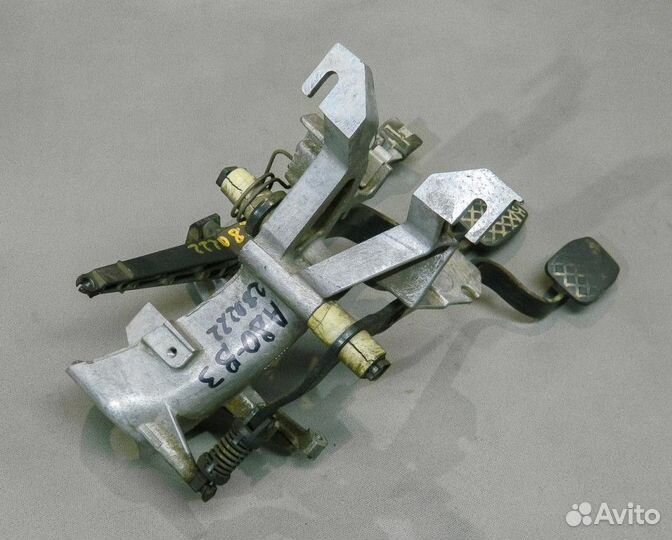 Педальный узел Audi 80 B3 1.8