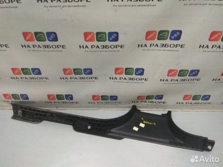 Накладка на порог внутренняя левая Land Rover