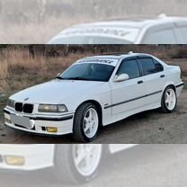BMW 3 серия 1.9 MT, 1997, битый, 500 000 км, с пробегом, цена 49 000 руб.
