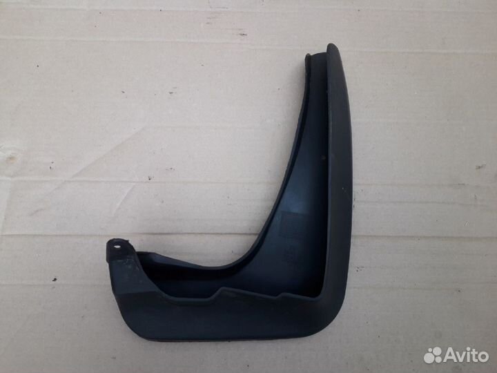 Брызговик задний правый BMW X5 E70