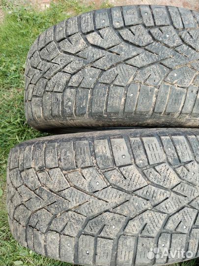 Gislaved Nord Frost 200 215/55 R16