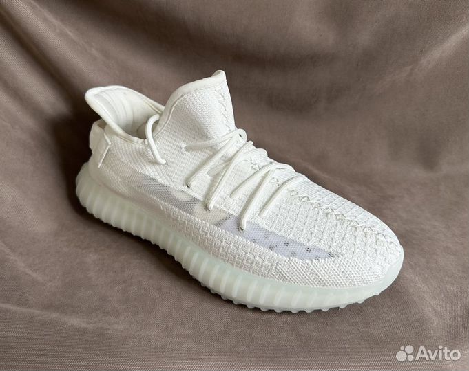 Кроссовки Adidas yeezy boost 350 белые