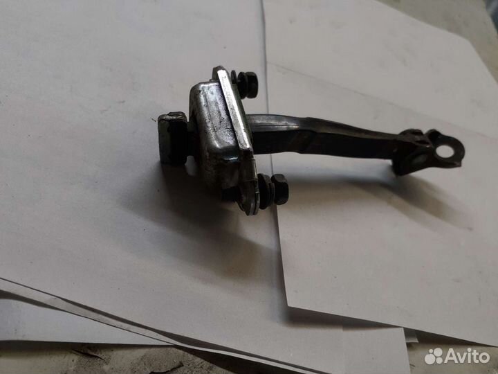 Дверь задняя левая Хондай Елантра hd 2010г