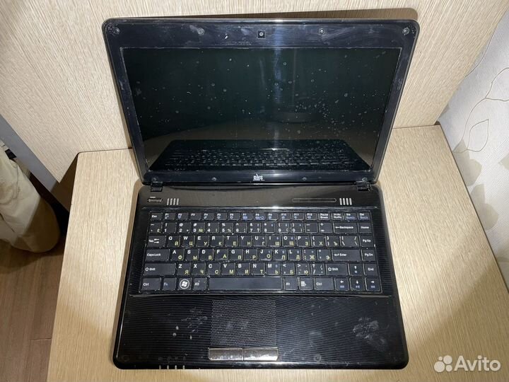 Ноутбук DNS A24HB