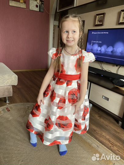 Платье нарядное