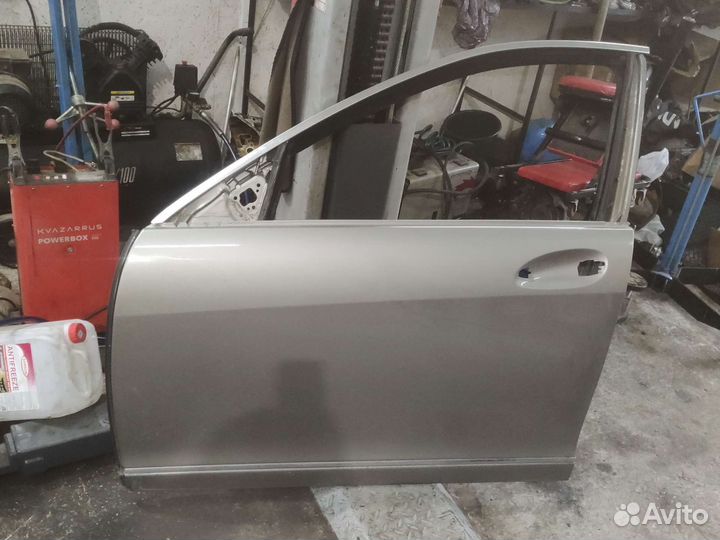 Дверь на mercedes w221