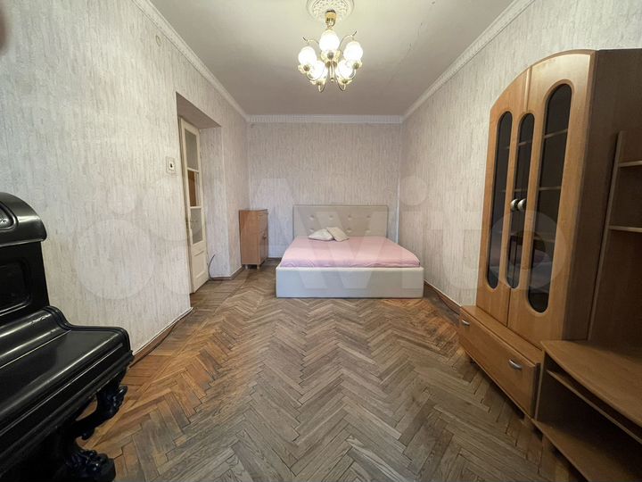 2-к. квартира, 70,6 м², 2/4 эт.