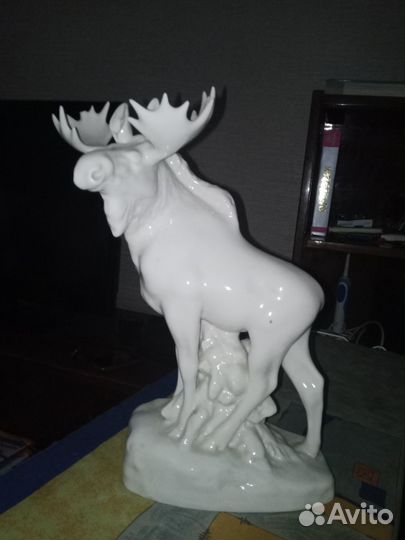 Фарфоровые статуэтки лось