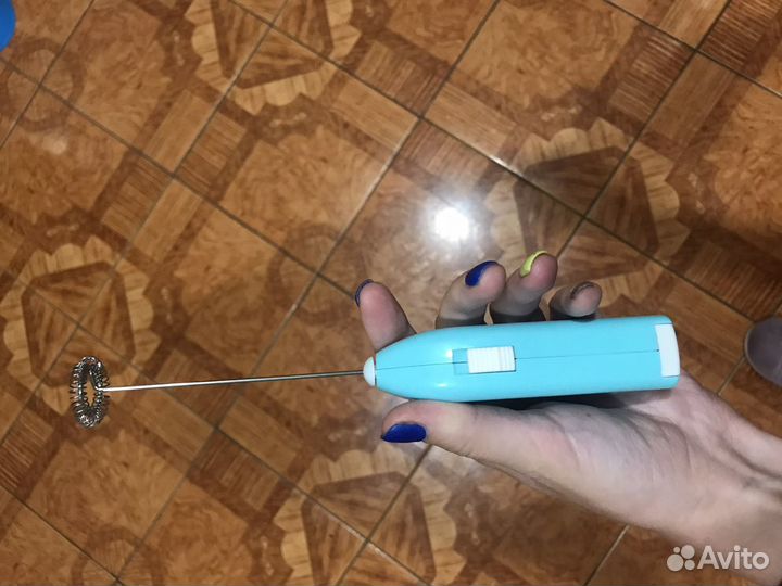 Ручная мини-электрическая взбивалка