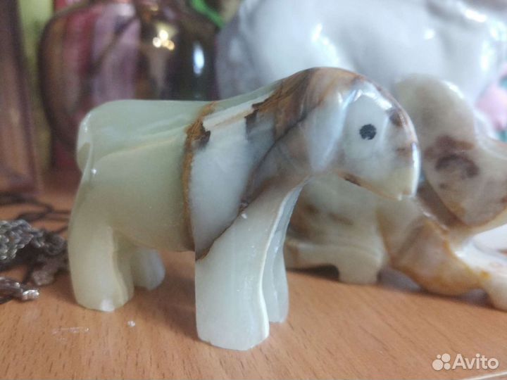 Фигуры из оникса