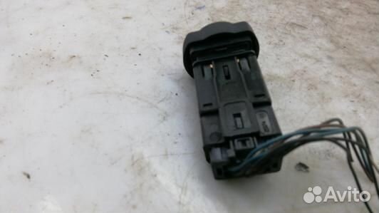 Кнопка аварийки dacia sandero 1 (82N04I501)