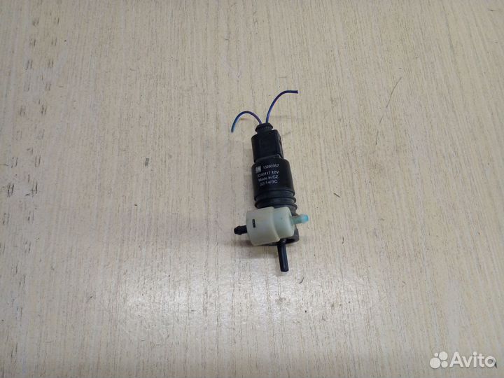 Насос омывателя лобового стекла Opel Astra H