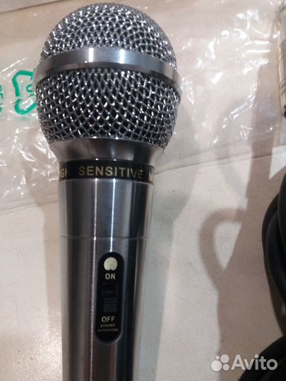 Микрофон для караоке проводной