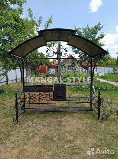 Мангал с крышей