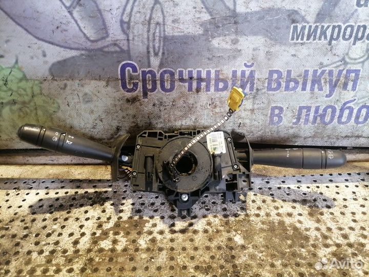 Переключатель подрулевой Renault Logan