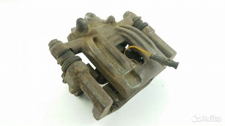 Суппорт задний левый Mercedes Vito W639 646.983