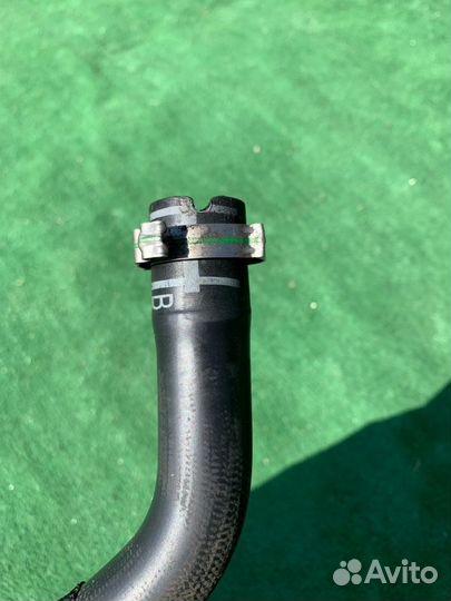 Патрубок системы охлаждения Land Rover Freelander