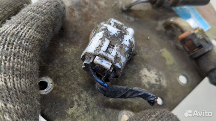 Насос топливный электрический Subaru Forester (S11), 2004