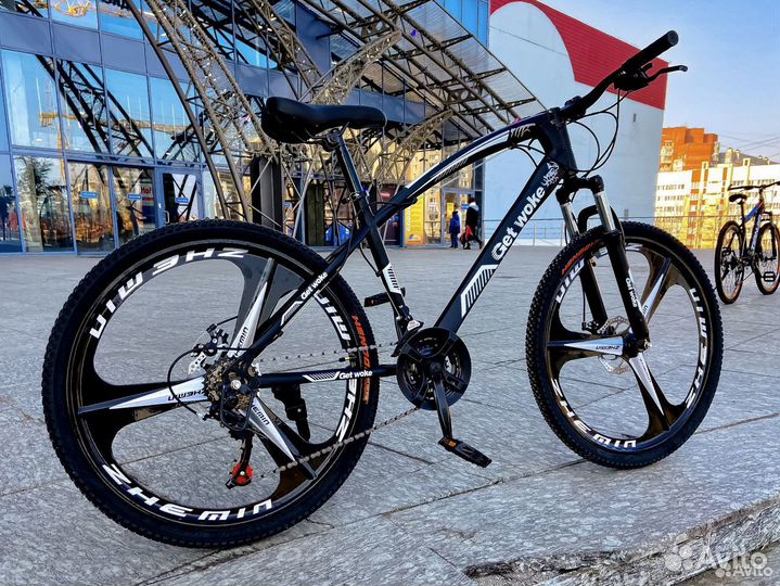 Велосипед на литых дисках