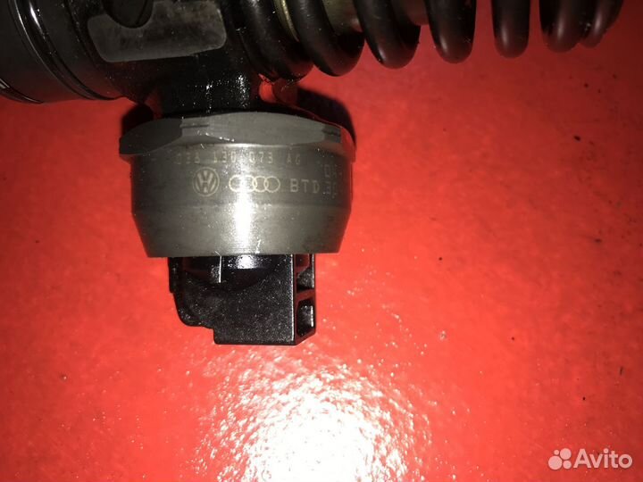 Форсунка 038130073AG Volkswagen Passat B6 1.9