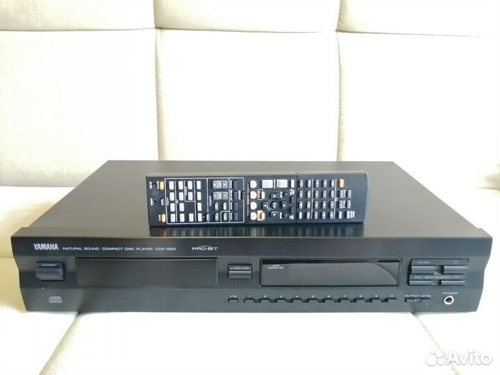 CD проигрыватель Yamaha CDX-593