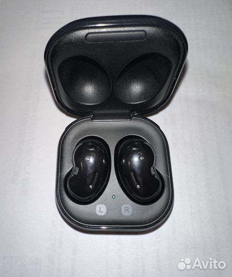 Беспроводные наушники samsung buds live