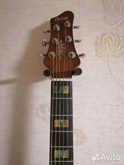 Акустическая гитара