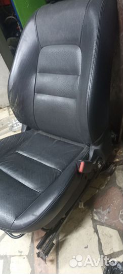 Передние сиденья mazda 6