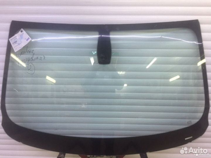 Заднее стекло Рено Дастер