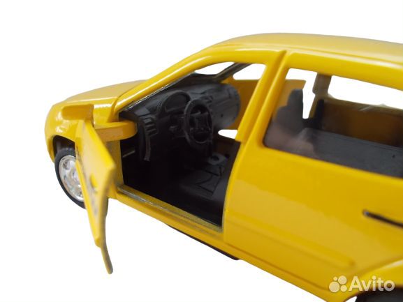 Модель Лада Калина такси 1/36