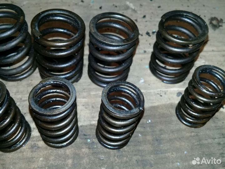 Пружина клапана 2.3 Volkswagen Passat B5
