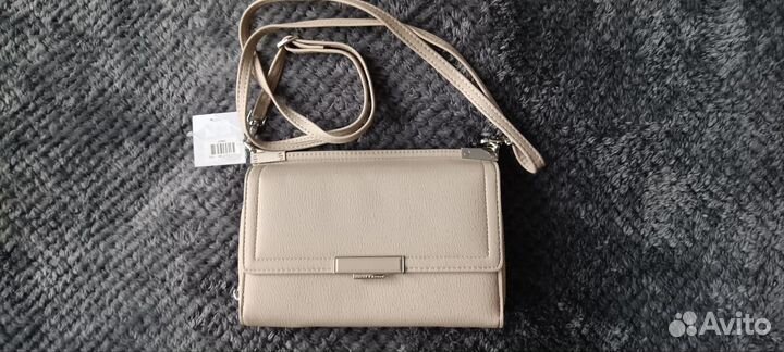 Компактная женская сумочка