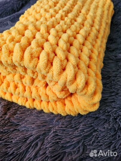 Плед плюшевый детский вязаный