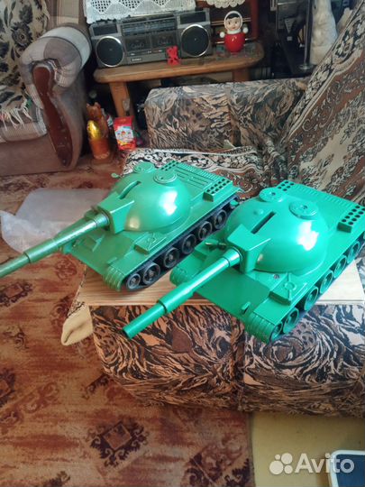 Игрушка танк СССР