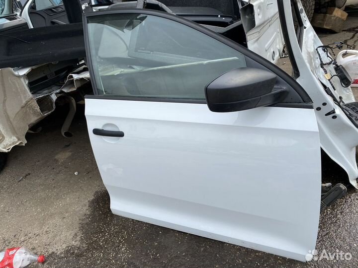 Volkswagen polo 6 передняя правая дверь