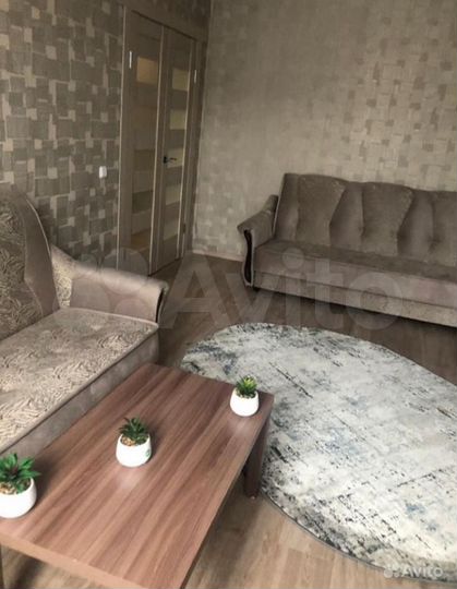 2-к. квартира, 45 м², 3/3 эт.