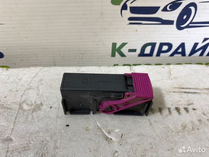 Разъем Audi Q7 легковой универсал 4 2007