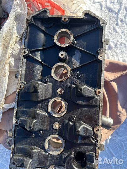 Клапанная крышка