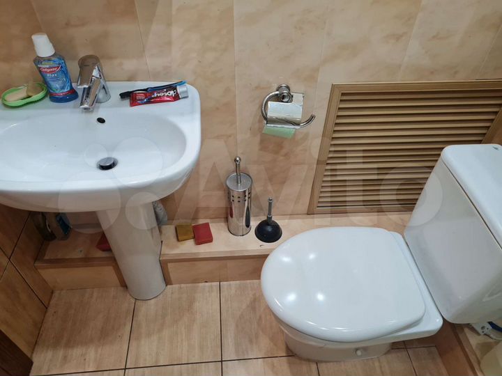 4-к. квартира, 129,2 м², 4/4 эт.