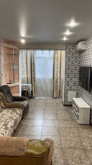 2-к. квартира, 47 м², 2/4 эт.