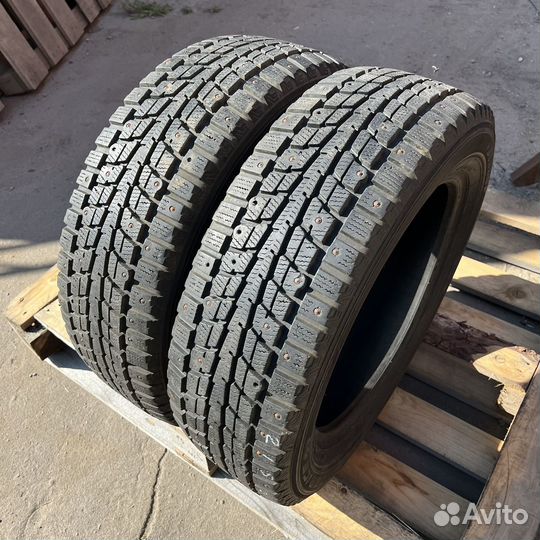 Dunlop SP Winter Ice 01 215/60 R17