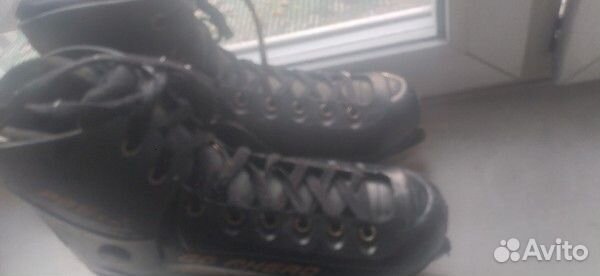 Коньки хоккейные