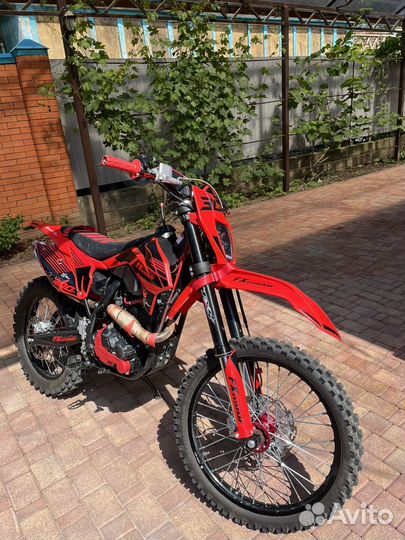Продаю эндуро мотоцикл Fx-moto yx300
