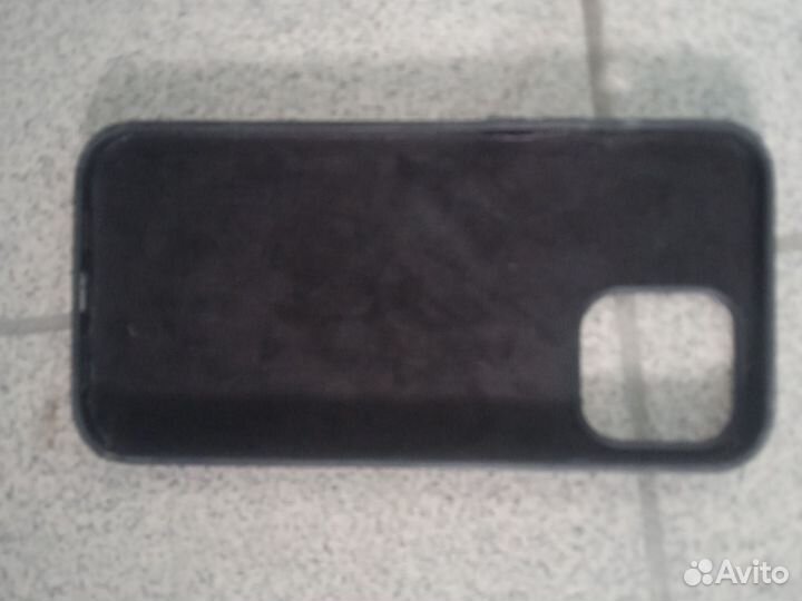 Чехол на iPhone 12