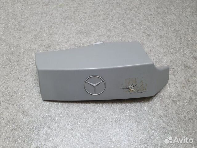 Крышка двигателя передняя Mercedes E-Class W210