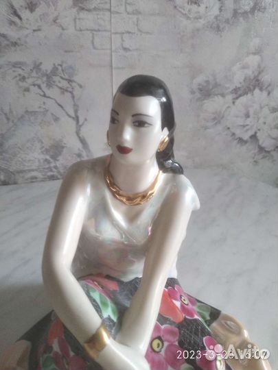 Статуэтка фарфоровая СССР цыганка Земфира