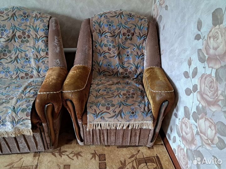 Диван и 2 кресла