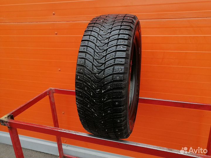 Michelin X-Ice North 3 215/55 R16