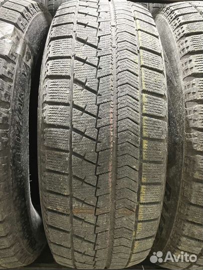 Bridgestone Blizzak VRX 215/65 R16 96T